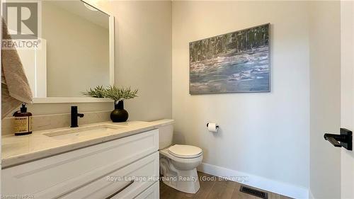 171 Kingfisher Lane, Goderich (Goderich Town), ON - Indoor Photo Showing Bathroom