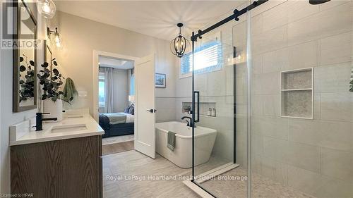 171 Kingfisher Lane, Goderich (Goderich Town), ON - Indoor Photo Showing Bathroom