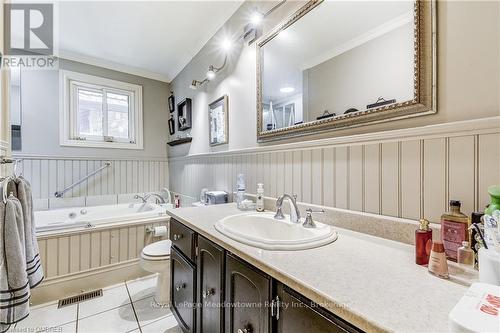 1602 Highway 6 N, Hamilton, ON - Indoor Photo Showing Bathroom