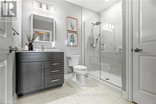 406 - 1880 Gordon Street, Guelph (Guelph South), ON - Indoor Photo Showing Bathroom