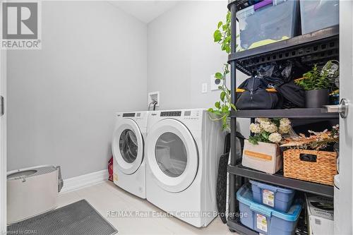 406 - 1880 Gordon Street, Guelph (Guelph South), ON - Indoor Photo Showing Laundry Room