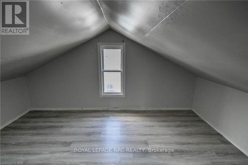 321 Dieppe Street, Welland (773 - Lincoln/Crowland), ON - Indoor Photo Showing Other Room