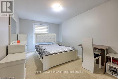 149 Deveron Crescent, London, ON - Indoor Photo Showing Bedroom