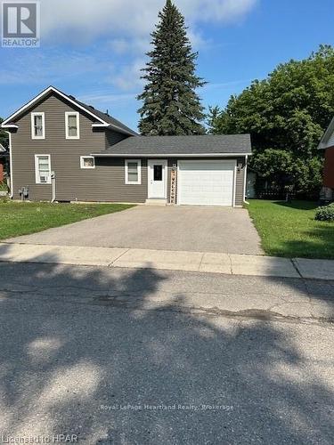 103 Victoria Street E, North Huron (Wingham), ON - Outdoor