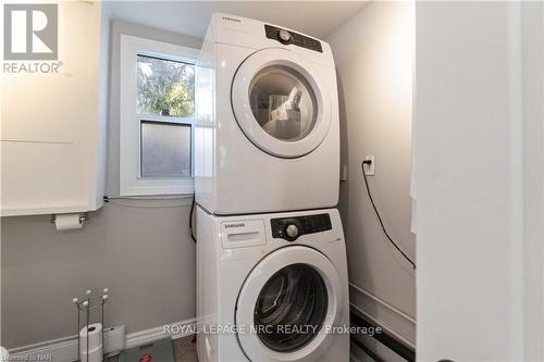 10 Thorold Road E, Welland (767 - N. Welland), ON - Indoor Photo Showing Laundry Room