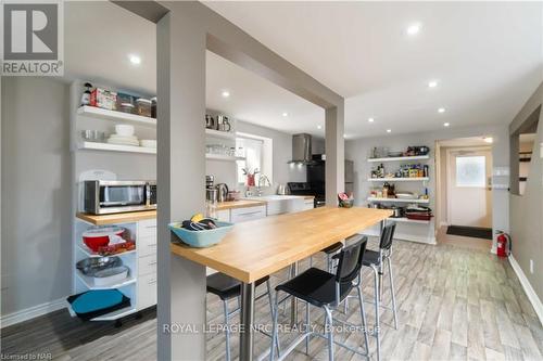 10 Thorold Road E, Welland (767 - N. Welland), ON - Indoor Photo Showing Dining Room