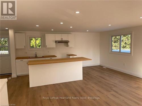 26 Watergate Drive, Ashfield-Colborne-Wawanosh (Colborne), ON - Indoor Photo Showing Kitchen With Double Sink