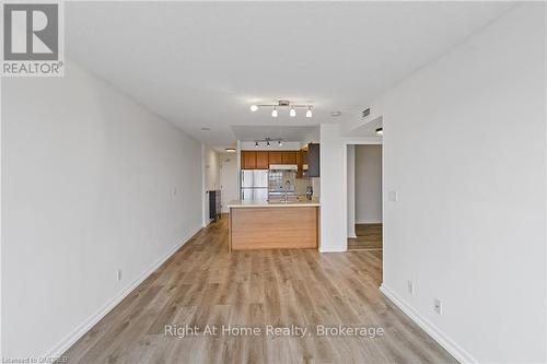 1601 - 36 Lee Centre Drive, Toronto (Woburn), ON - Indoor Photo Showing Kitchen