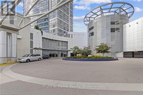 1601 - 36 Lee Centre Drive, Toronto (Woburn), ON - Outdoor