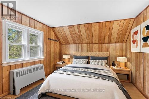 208 Concession Street, Kingston (East Of Sir John A. Blvd), ON - Indoor Photo Showing Bedroom