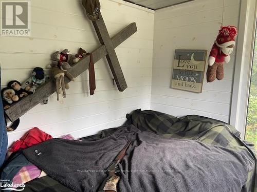 573 Muskoka Road, Strong, ON - Indoor Photo Showing Bedroom