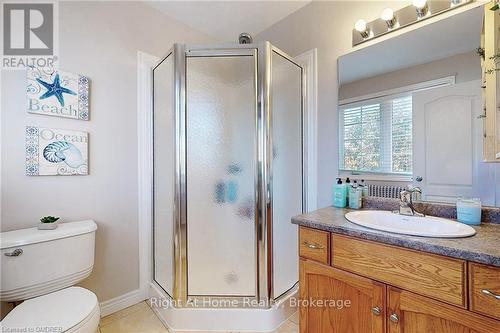 15 Brooking Court, Hamilton (Ancaster), ON - Indoor Photo Showing Bathroom