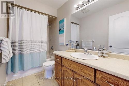 15 Brooking Court, Hamilton (Ancaster), ON - Indoor Photo Showing Bathroom