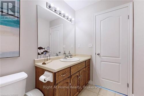 15 Brooking Court, Hamilton (Ancaster), ON - Indoor Photo Showing Bathroom