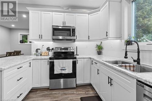 757 Anderson Drive, Huron East (Brussels), ON - Indoor Photo Showing Kitchen With Double Sink With Upgraded Kitchen