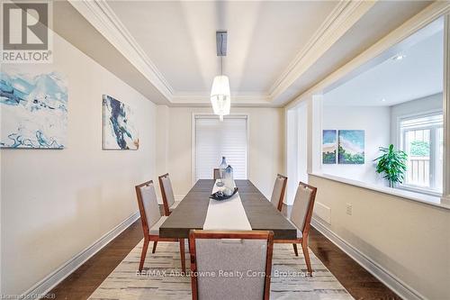 211 Sixteen Mile Drive, Oakville (1008 - Go Glenorchy), ON - Indoor Photo Showing Dining Room