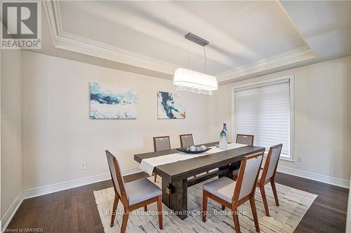 211 Sixteen Mile Drive, Oakville (1008 - Go Glenorchy), ON - Indoor Photo Showing Dining Room