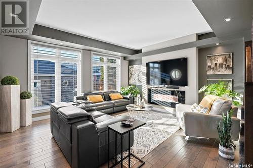 308A Willow Street E, Saskatoon, SK - Indoor Photo Showing Living Room