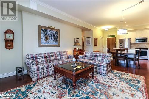 302 - 27 Beaver Street S, Blue Mountains (Thornbury), ON - Indoor Photo Showing Living Room