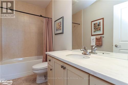 302 - 27 Beaver Street S, Blue Mountains (Thornbury), ON - Indoor Photo Showing Bathroom