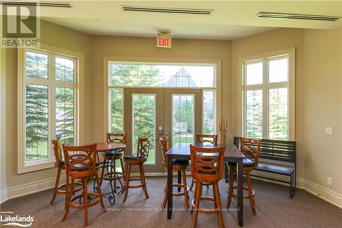 302 - 27 Beaver Street S, Blue Mountains (Thornbury), ON - Indoor Photo Showing Dining Room