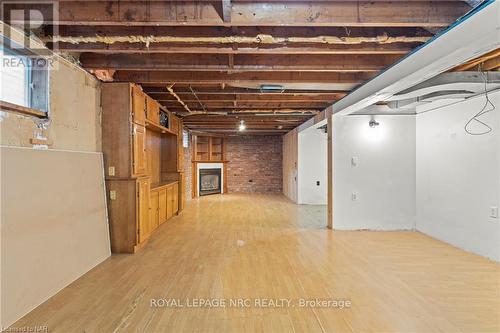 5648 Royal Manor Drive, Niagara Falls (215 - Hospital), ON - Indoor Photo Showing Basement