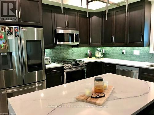 215 Duncan Street, West Perth (Mitchell), ON - Indoor Photo Showing Kitchen With Upgraded Kitchen