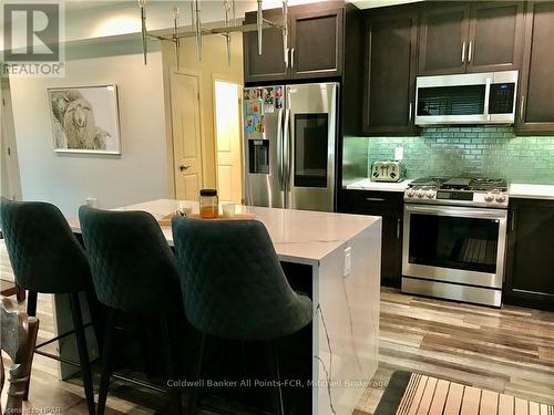 215 Duncan Street, West Perth (Mitchell), ON - Indoor Photo Showing Kitchen With Upgraded Kitchen