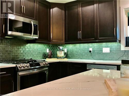 215 Duncan Street, West Perth (Mitchell), ON - Indoor Photo Showing Kitchen With Upgraded Kitchen