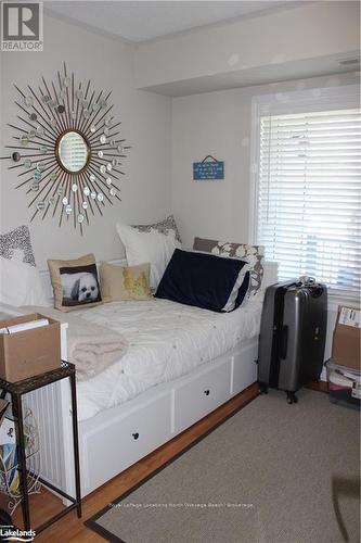 107 - 3 Brandy Lane Drive, Collingwood, ON - Indoor Photo Showing Bedroom