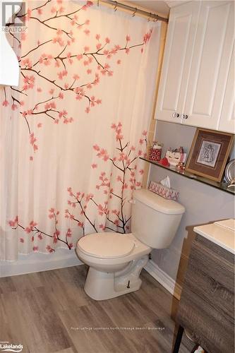 107 - 3 Brandy Lane Drive, Collingwood, ON - Indoor Photo Showing Bathroom