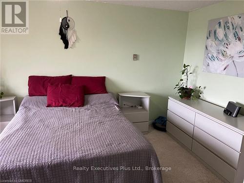 604 - 21 East Avenue S, Hamilton (Landsdale), ON - Indoor Photo Showing Bedroom