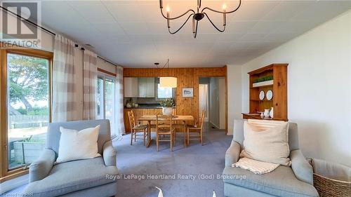 27 Bluewater Drive, Central Huron (Goderich Twp), ON - Indoor Photo Showing Living Room