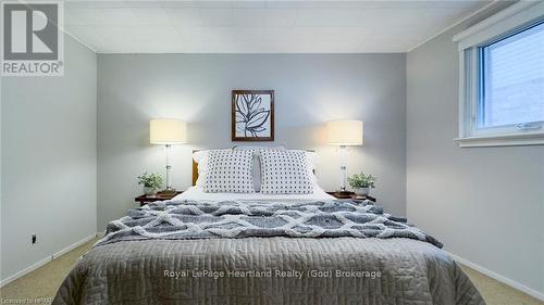 27 Bluewater Drive, Central Huron (Goderich Twp), ON - Indoor Photo Showing Bedroom