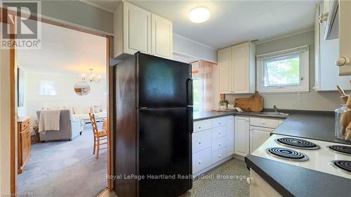 27 Bluewater Drive, Central Huron (Goderich Twp), ON - Indoor Photo Showing Kitchen