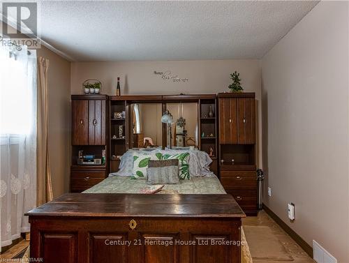 6 - 179 Ferguson Drive, Woodstock (Woodstock - South), ON - Indoor Photo Showing Bedroom