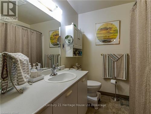 6 - 179 Ferguson Drive, Woodstock (Woodstock - South), ON - Indoor Photo Showing Bathroom