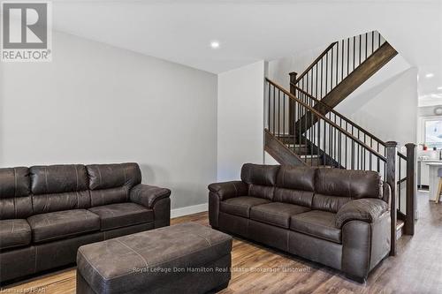 759 Anderson Drive, Huron East (Brussels), ON - Indoor Photo Showing Living Room