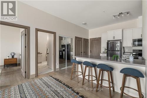 240 - 820 Gardiners Road, Kingston (East Gardiners Rd), ON - Indoor Photo Showing Kitchen