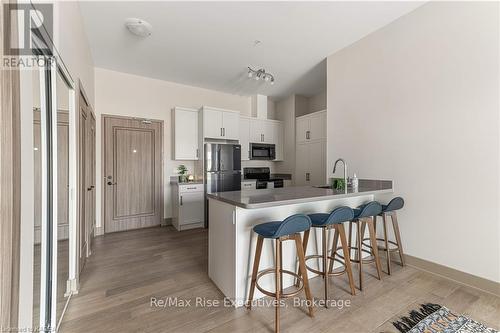 516 - 820 Gardiners Road, Kingston (East Gardiners Rd), ON - Indoor Photo Showing Kitchen With Stainless Steel Kitchen