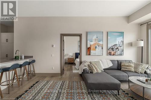 516 - 820 Gardiners Road, Kingston (East Gardiners Rd), ON - Indoor Photo Showing Living Room