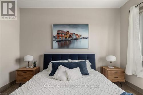 516 - 820 Gardiners Road, Kingston (East Gardiners Rd), ON - Indoor Photo Showing Bedroom