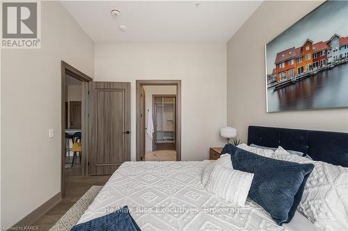 516 - 820 Gardiners Road, Kingston (East Gardiners Rd), ON - Indoor Photo Showing Bedroom