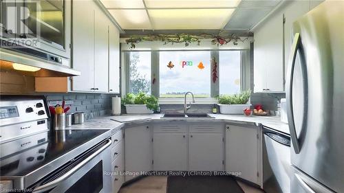 73399 London Road, Bluewater (Hay), ON - Indoor Photo Showing Kitchen With Double Sink