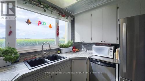 73399 London Road, Bluewater (Hay), ON - Indoor Photo Showing Kitchen With Double Sink