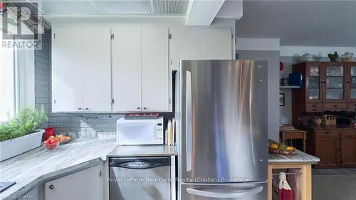 73399 London Road, Bluewater (Hay), ON - Indoor Photo Showing Kitchen