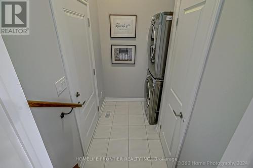 67 Hilts Drive, Richmond Hill, ON - Indoor Photo Showing Laundry Room