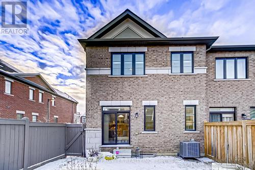 67 Hilts Drive, Richmond Hill, ON - Outdoor