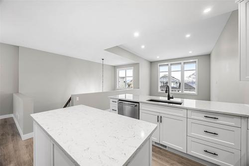 2045 Galore Crescent, Kamloops, BC - Indoor Photo Showing Kitchen With Upgraded Kitchen