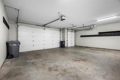 2045 Galore Crescent, Kamloops, BC - Indoor Photo Showing Garage